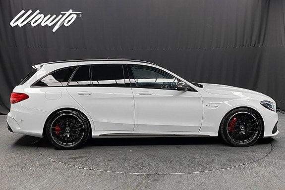 Mercedes-Benz C63 3 of 21
