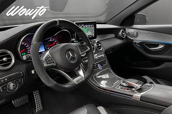 Mercedes-Benz C63 8 of 21