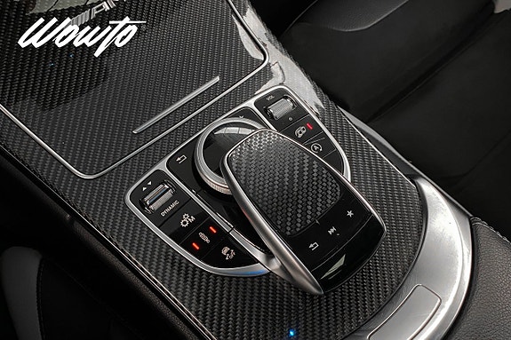 Mercedes-Benz C63 15 of 21