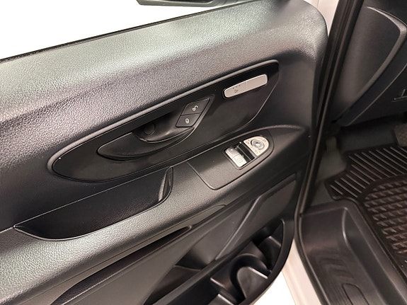 Mercedes-Benz Vito 119 9 of 17