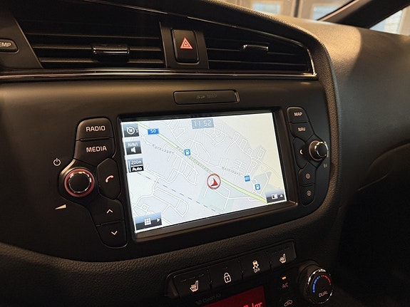 Kia Ceed 12 of 25