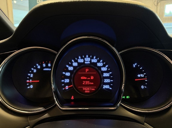 Kia Ceed 11 of 25