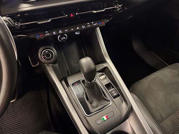 Alfa Romeo Tonale 13 of 17