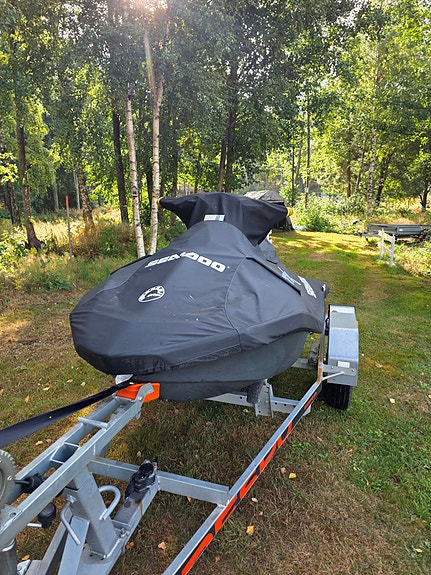 Sea-doo spark 2017 2-up 9 of 11