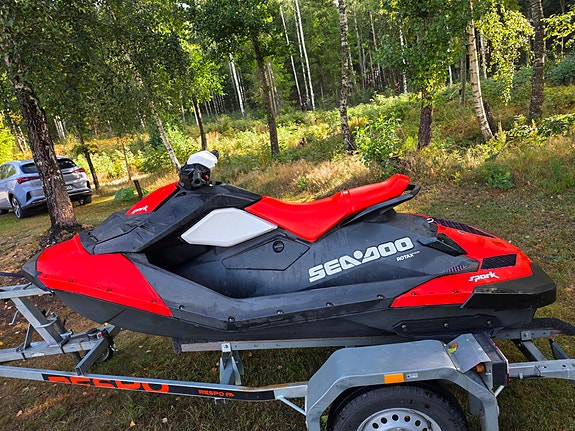 Sea-doo spark 2017 2-up 5 of 11