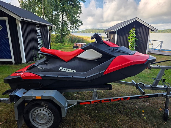 Sea-doo spark 2017 2-up 3 of 11