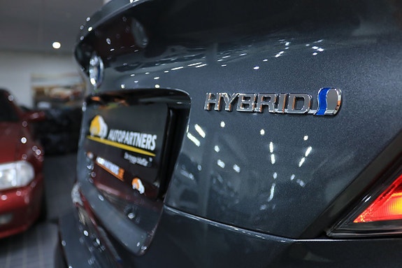 Toyota C-HR 27 of 29