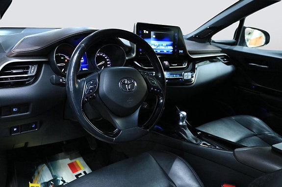 Toyota C-HR 8 of 29