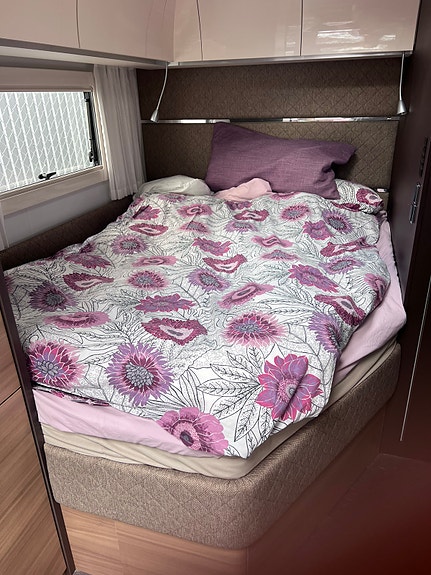 Adria Alpina 573 UP 2 of 6
