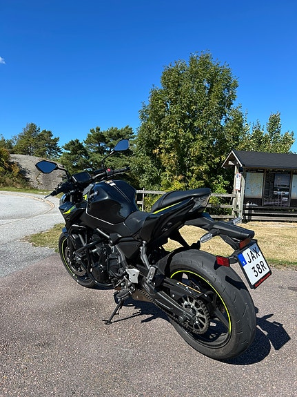 Kawasaki Z650 4 of 7