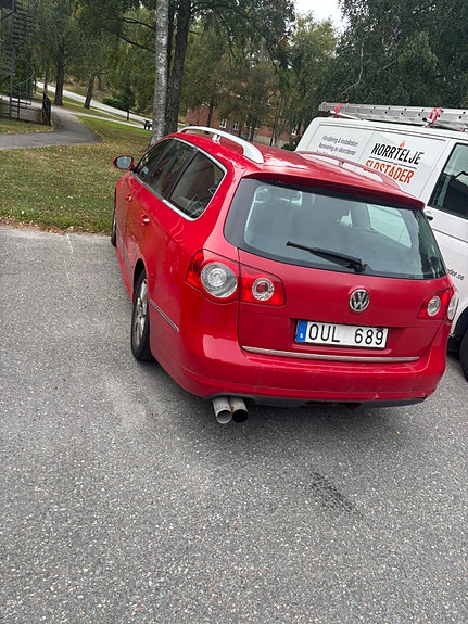 Volkswagen Passat 4 of 7