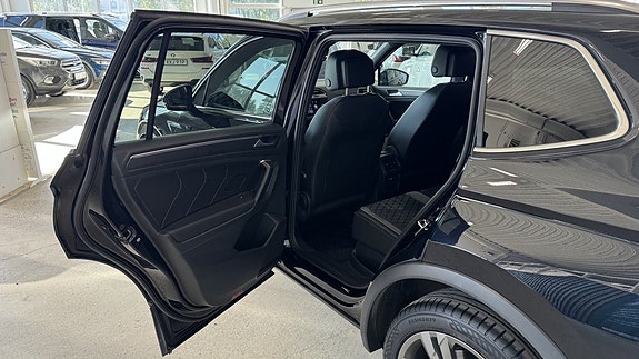 Volkswagen Tiguan Allspace 6 of 14