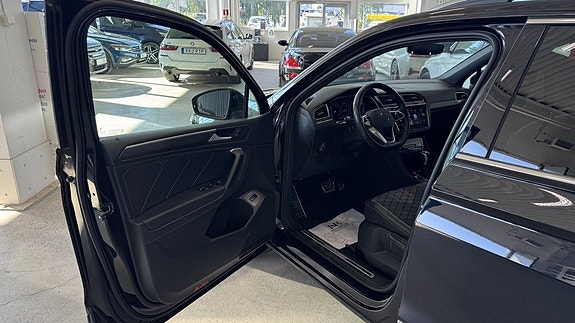 Volkswagen Tiguan Allspace 9 of 14