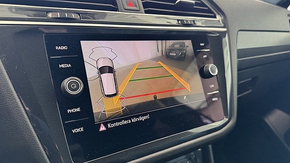 Volkswagen Tiguan Allspace 12 of 14