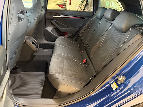 Skoda Superb 16 of 16