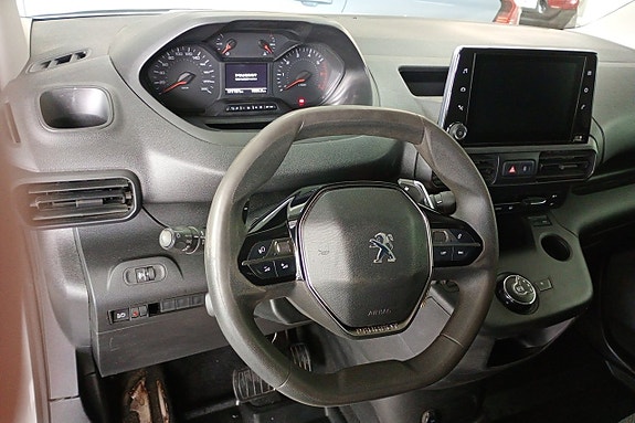 Peugeot Partner 8 of 12