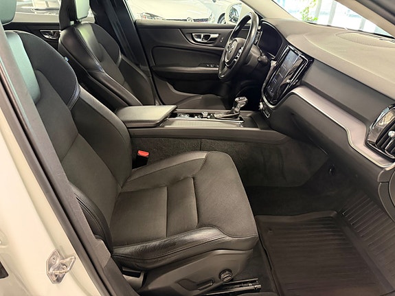 Volvo V60 12 of 20