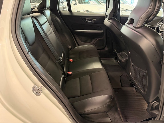 Volvo V60 9 of 20