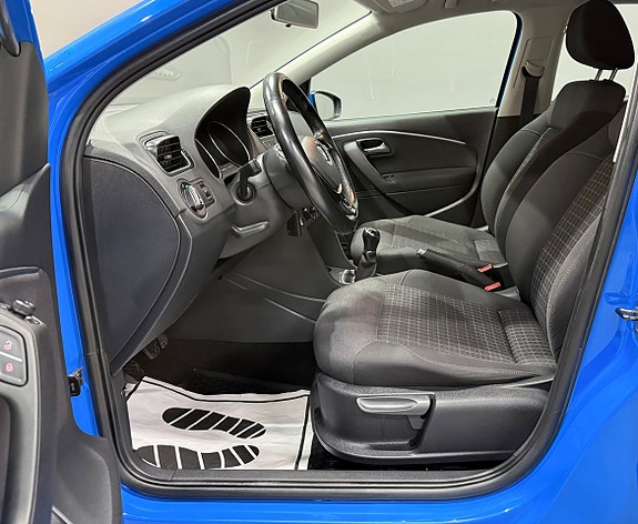 Volkswagen Polo 10 of 18