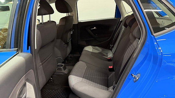 Volkswagen Polo 16 of 18