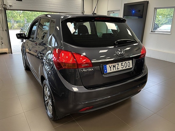 Kia Venga 3 of 15