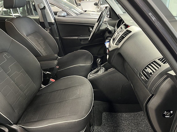 Kia Venga 9 of 15