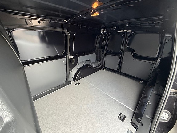 Volkswagen Caddy Maxi 5 of 24