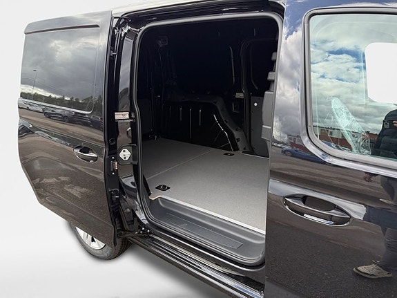 Volkswagen Caddy Maxi 15 of 24