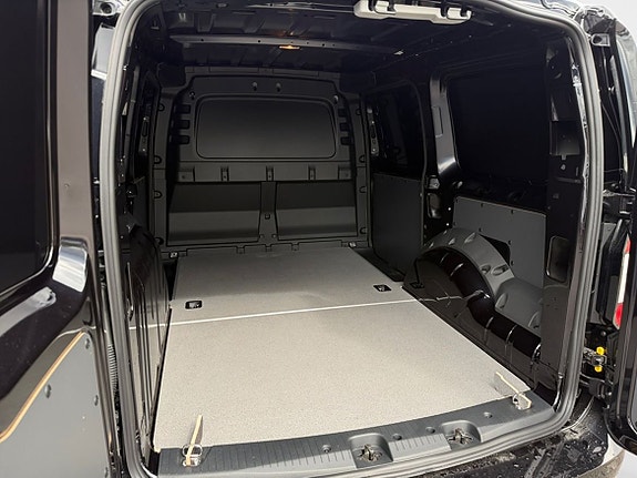 Volkswagen Caddy Maxi 20 of 24