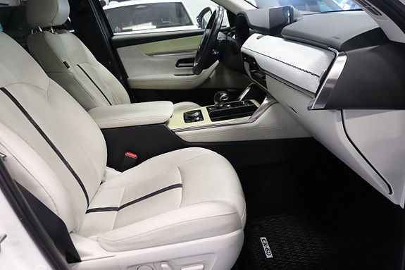 Mazda CX-60 12 of 30