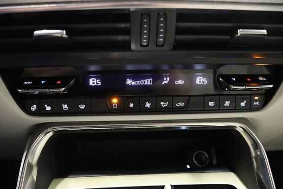 Mazda CX-60 26 of 30