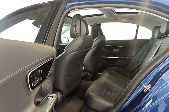 Mercedes-Benz C300 e 10 of 11