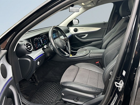 Mercedes-Benz E300 de 7 of 26