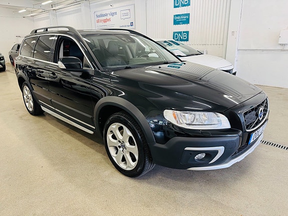 Volvo XC70 13 of 30