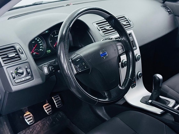 Volvo V50 10 of 17