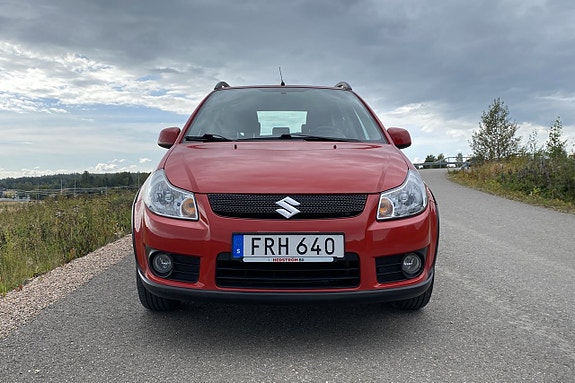 Suzuki SX4 8 of 18
