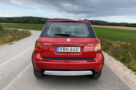 Suzuki SX4 4 of 18
