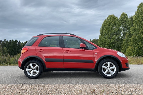 Suzuki SX4 6 of 18