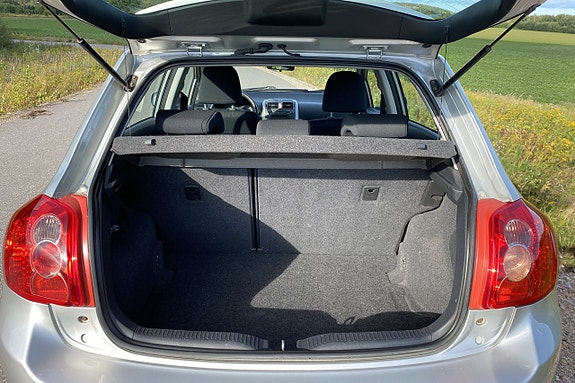 Toyota Auris 10 of 18