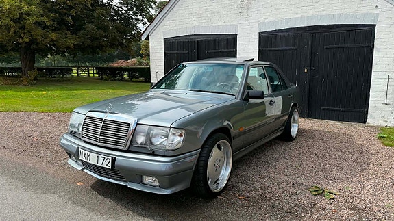 Mercedes-Benz 230 4 of 30