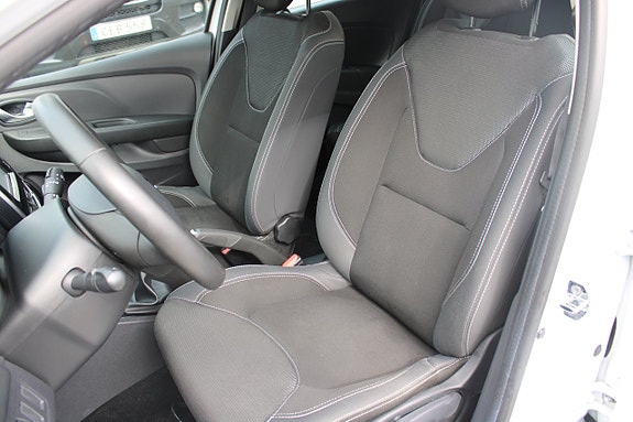 Renault Clio 7 of 13