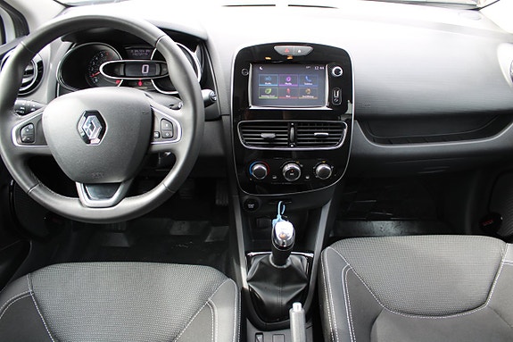 Renault Clio 9 of 13