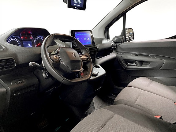 Peugeot Partner 8 of 21