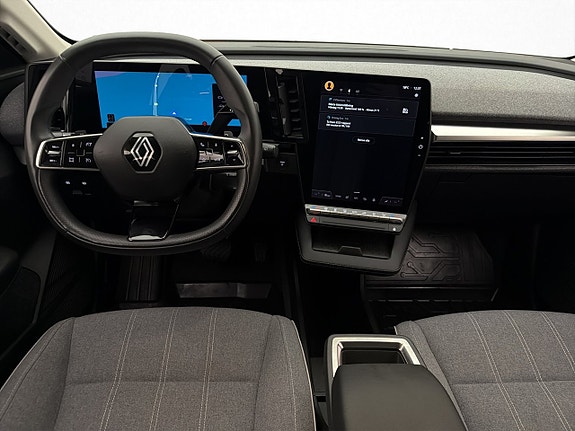 Renault Megane E-Tech 12 of 29