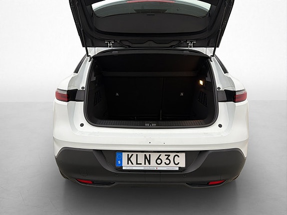 Renault Megane E-Tech 9 of 29