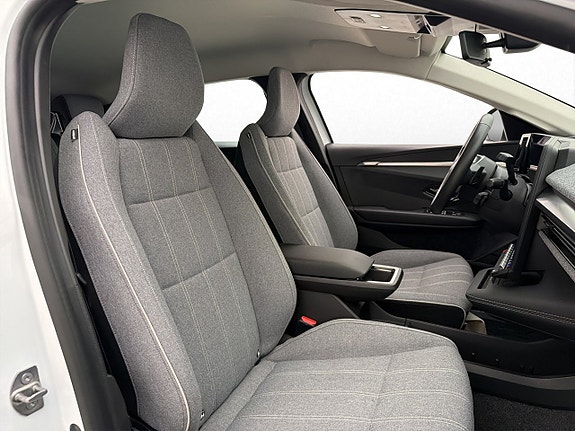 Renault Megane E-Tech 22 of 29