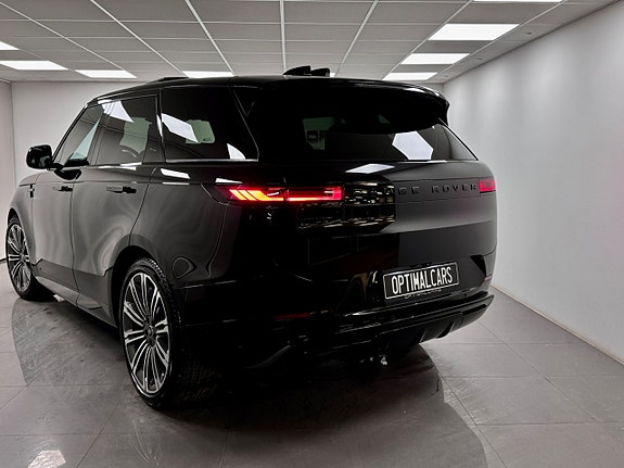 Land Rover Range Rover Sport 15 of 16