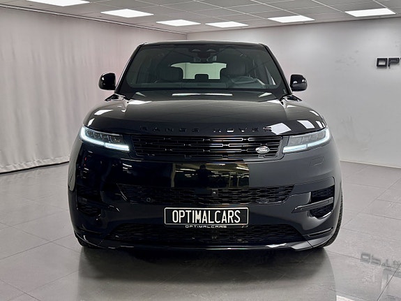 Land Rover Range Rover Sport 8 of 16