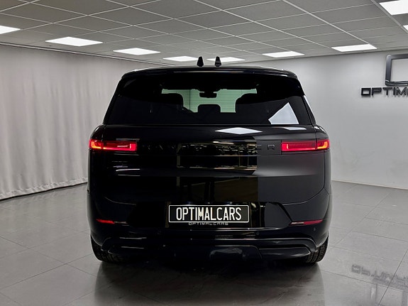 Land Rover Range Rover Sport 14 of 16