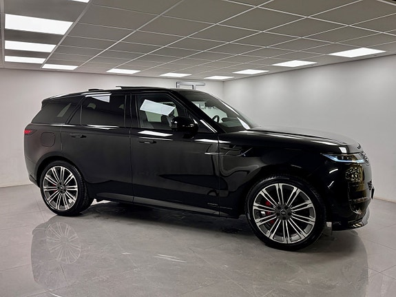 Land Rover Range Rover Sport 7 of 16